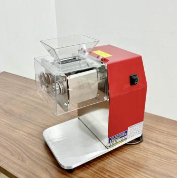 Máy Thái Thịt DQ90 Chính Hãng: Trợ Thủ Đắc Lực Của Mọi Hàng Quán